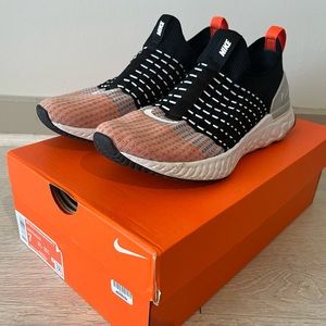 Nike running shoes - React Phantom